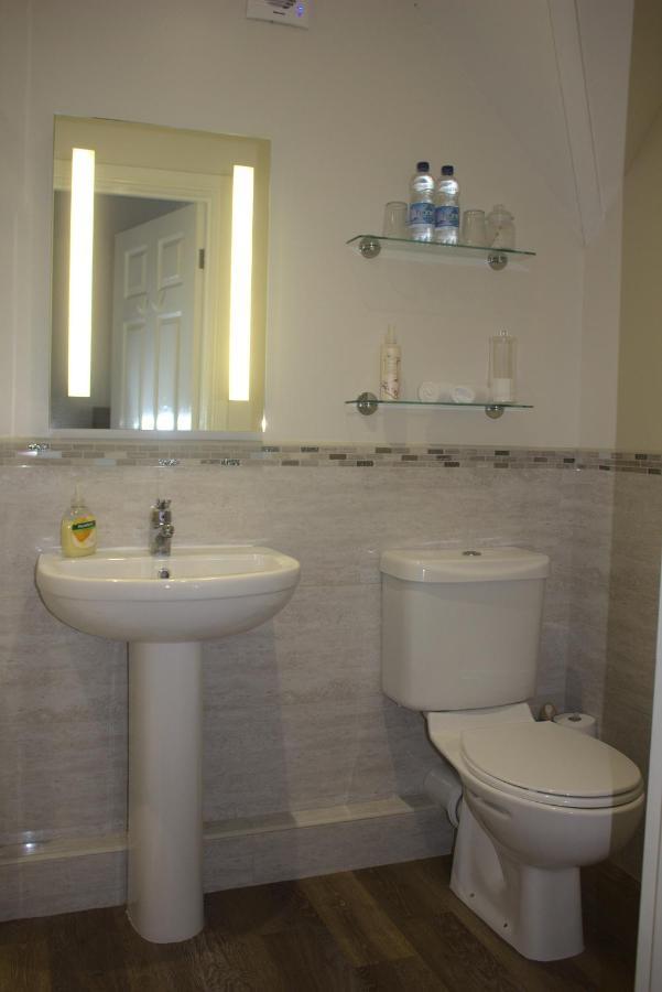Westwood Lodge B & B בוסטון מראה חיצוני תמונה